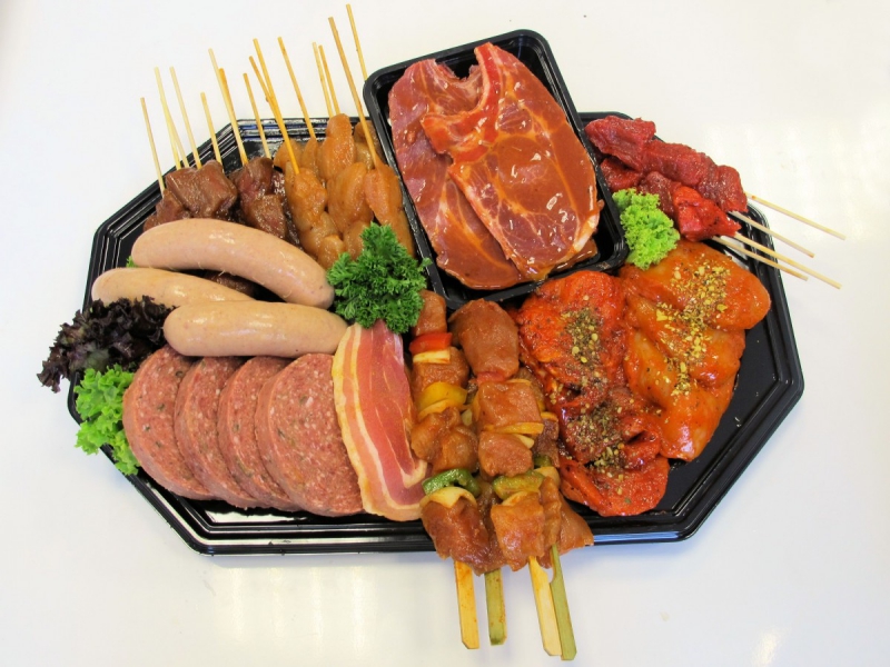 boucherie-LE LUC-min_bbq_butcher_shop_supermarket_meal_party-766127